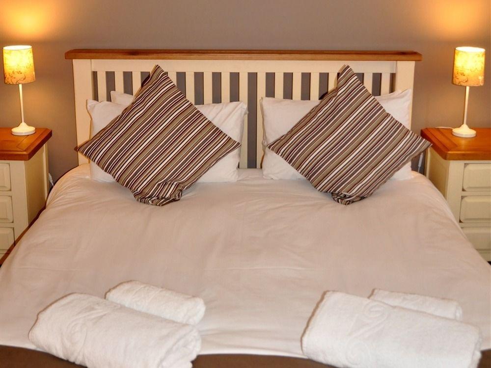 The Chequers Inn Cassington Экстерьер фото